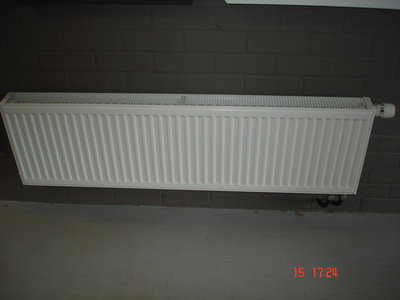 Thermrad Super-8 compact radiator van 200mm hoog x 800mm lang en type 33 met 780 Watt