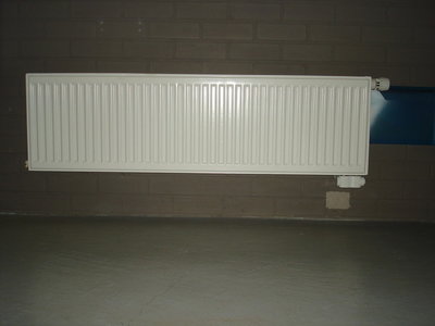 Thermrad Super-8 compact radiator van 500mm hoog x 600mm lang en type 22 met 869 Watt